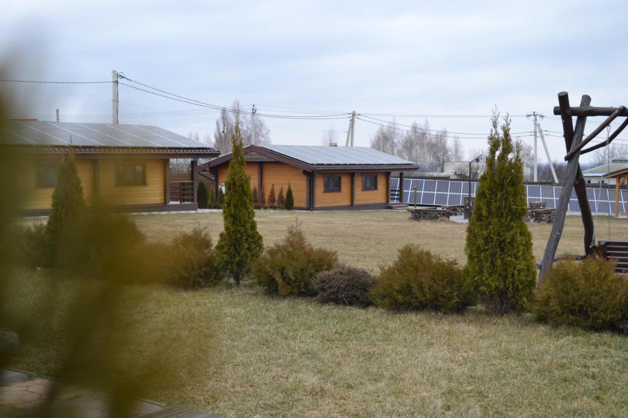 Villa Хомене Rzhyshchiv Exterior foto