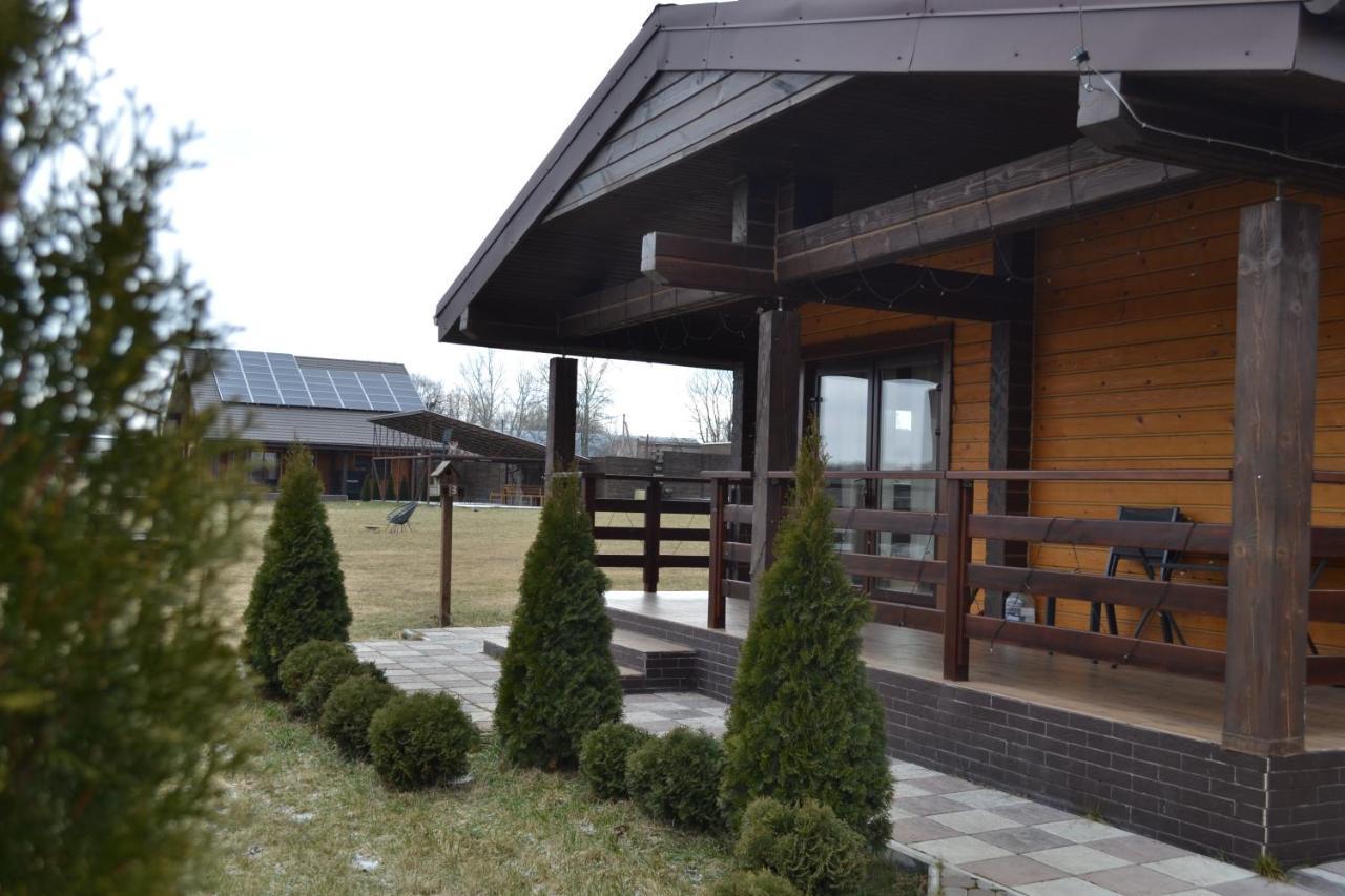 Villa Хомене Rzhyshchiv Exterior foto