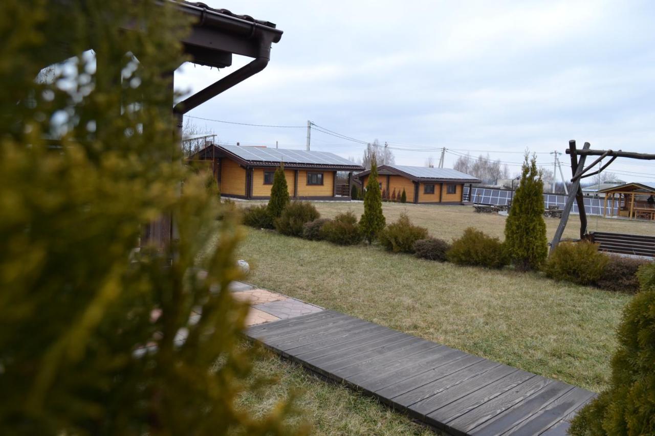 Villa Хомене Rzhyshchiv Exterior foto